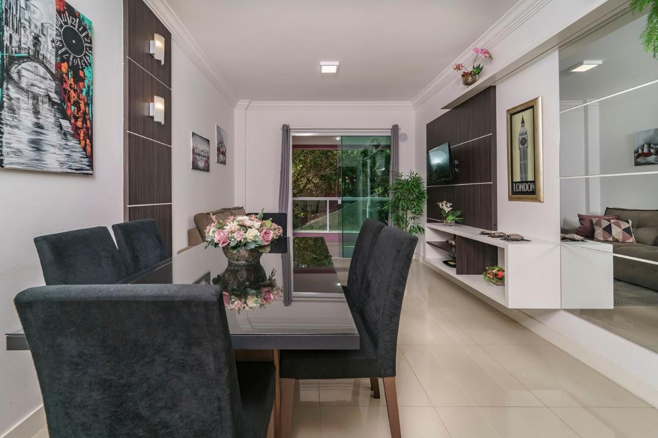 Aluguel Apartamento 2 Quartos Com Piscina บอมบินญัส ภายนอก รูปภาพ