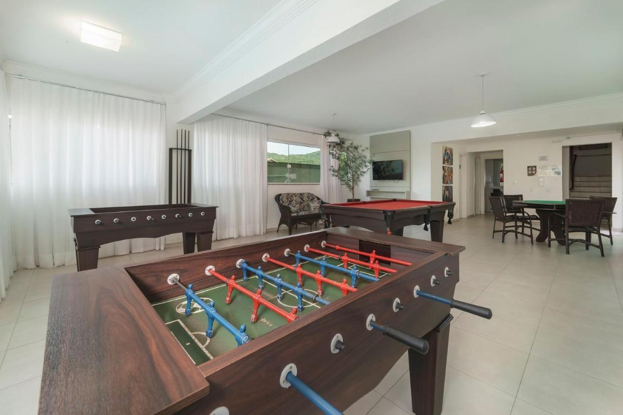 Aluguel Apartamento 2 Quartos Com Piscina บอมบินญัส ภายนอก รูปภาพ
